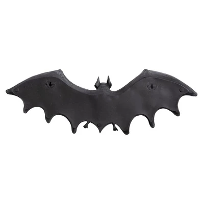Design Toscano Vampire Bat Sculptural Hooked Wall Hanger: Large 6 Design Toscano Vampire Bat Sculptural Hooked Wall Hanger: Large - Image 4
